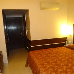Janhvi International 2* Varanasi